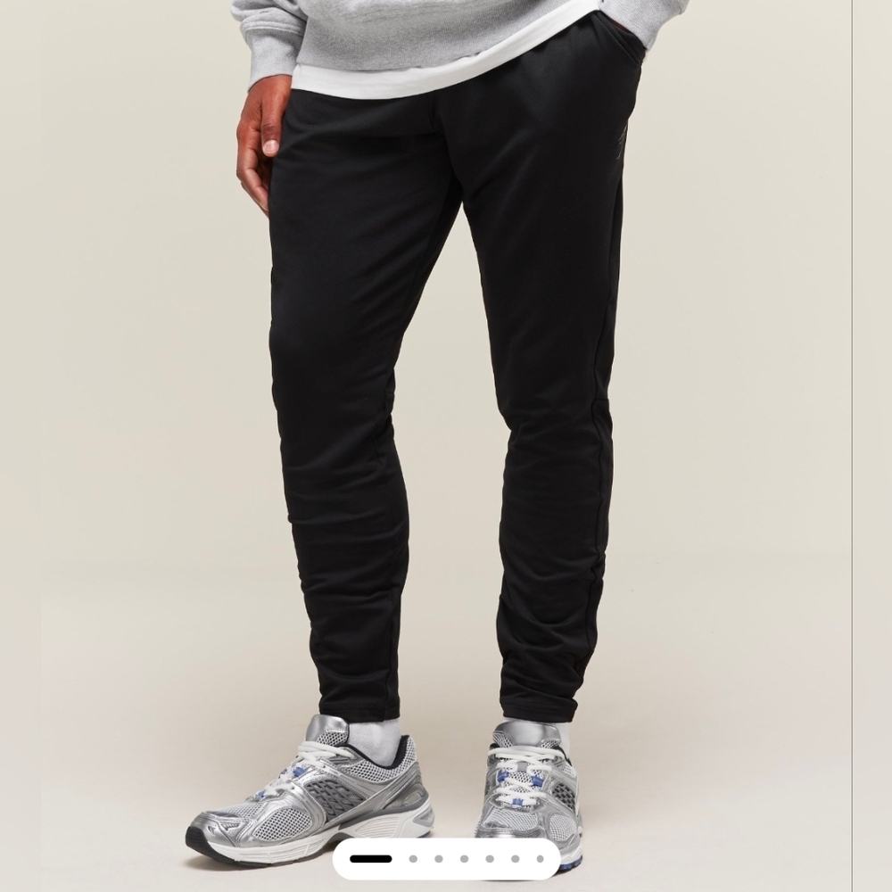Gymshark Mens Sport Jogger Black Size Medium